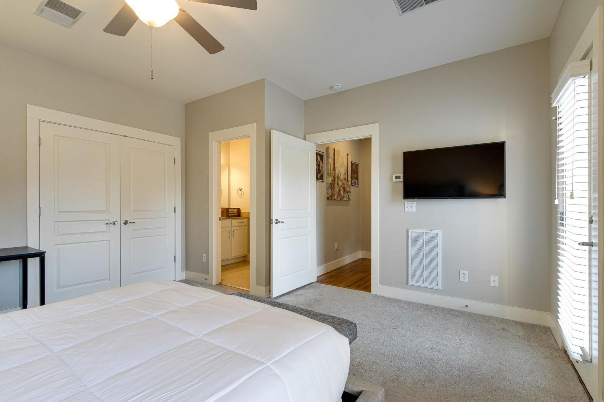 Apartament The Celebrity - Minutes To Broadway With A Balcony Nashville Zewnętrze zdjęcie