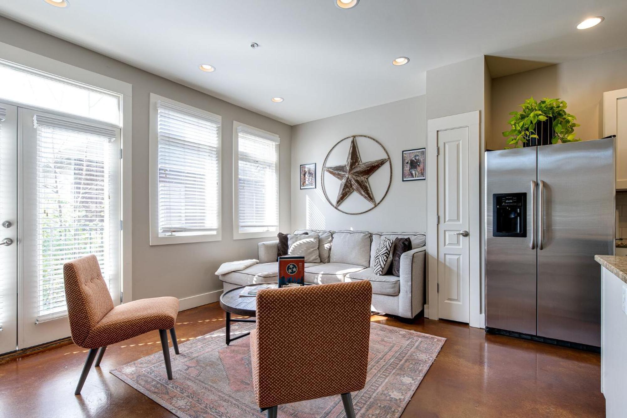 Apartament The Celebrity - Minutes To Broadway With A Balcony Nashville Zewnętrze zdjęcie