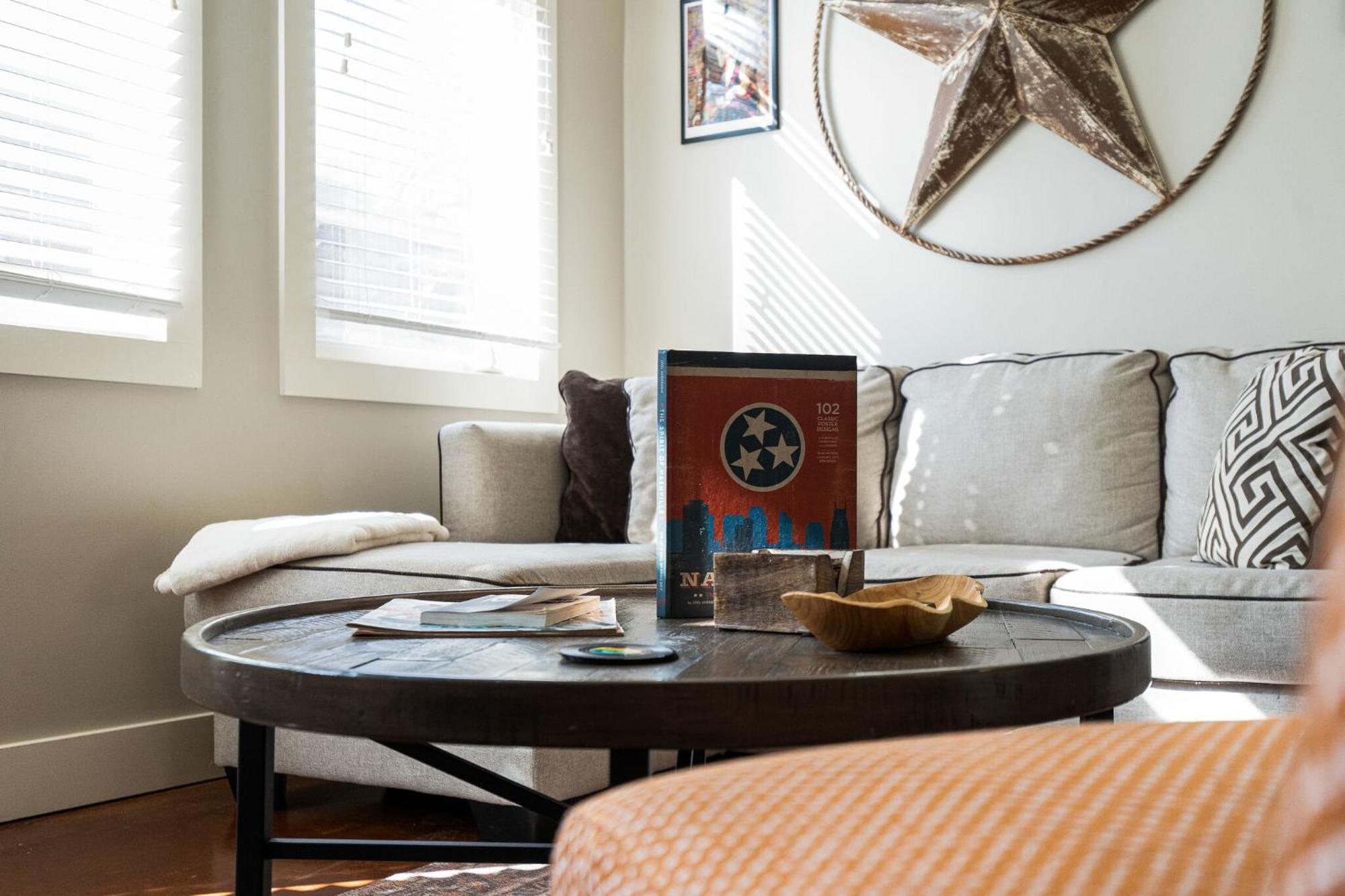 Apartament The Celebrity - Minutes To Broadway With A Balcony Nashville Zewnętrze zdjęcie